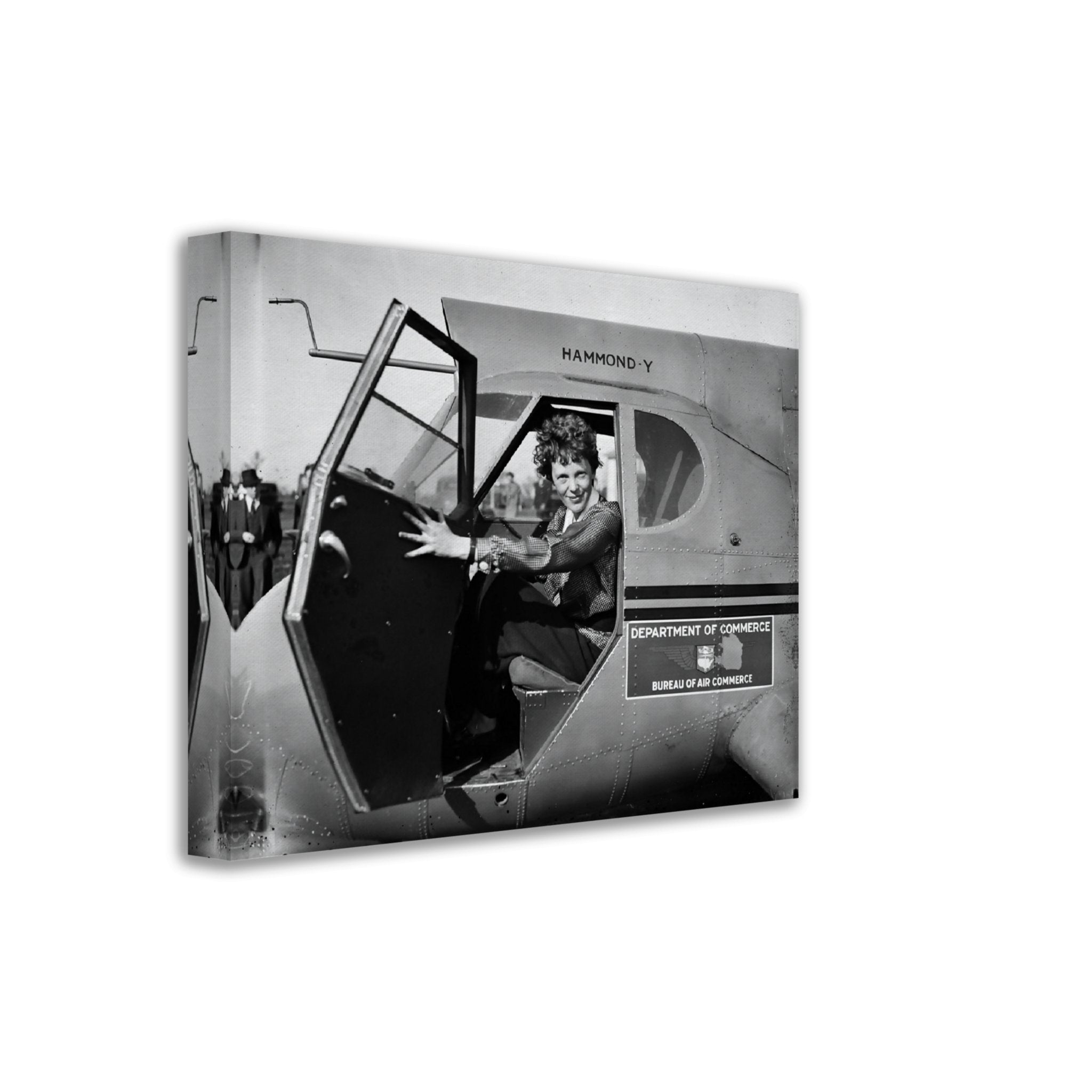 Amelia Earhart Canvas, American Aviatrix Author, Vintage Photo Canvas Print - WallArtPrints4U