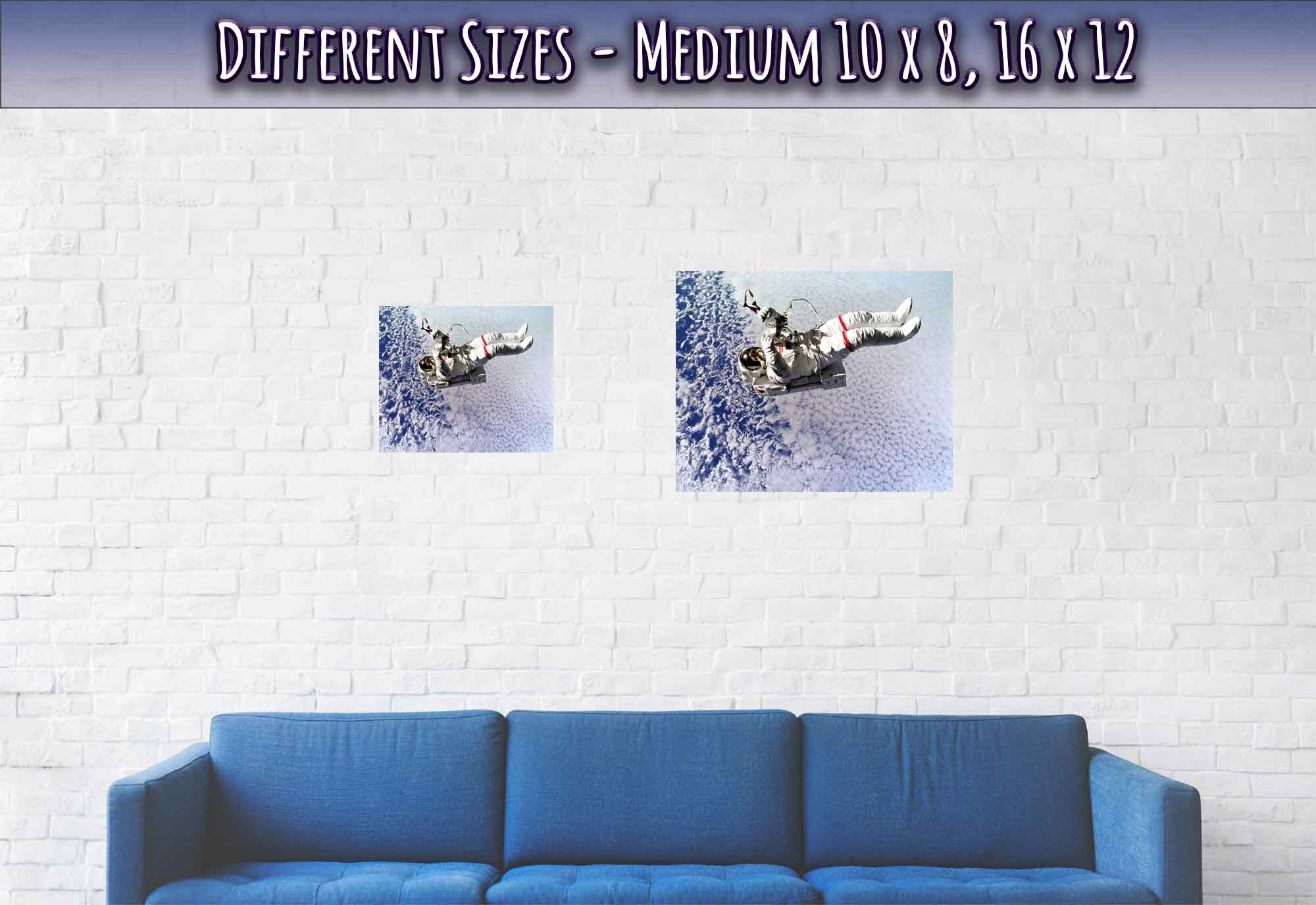 Astronaut Poster - Vintage Astronaut Tetherless Floating In Space - WallArtPrints4U