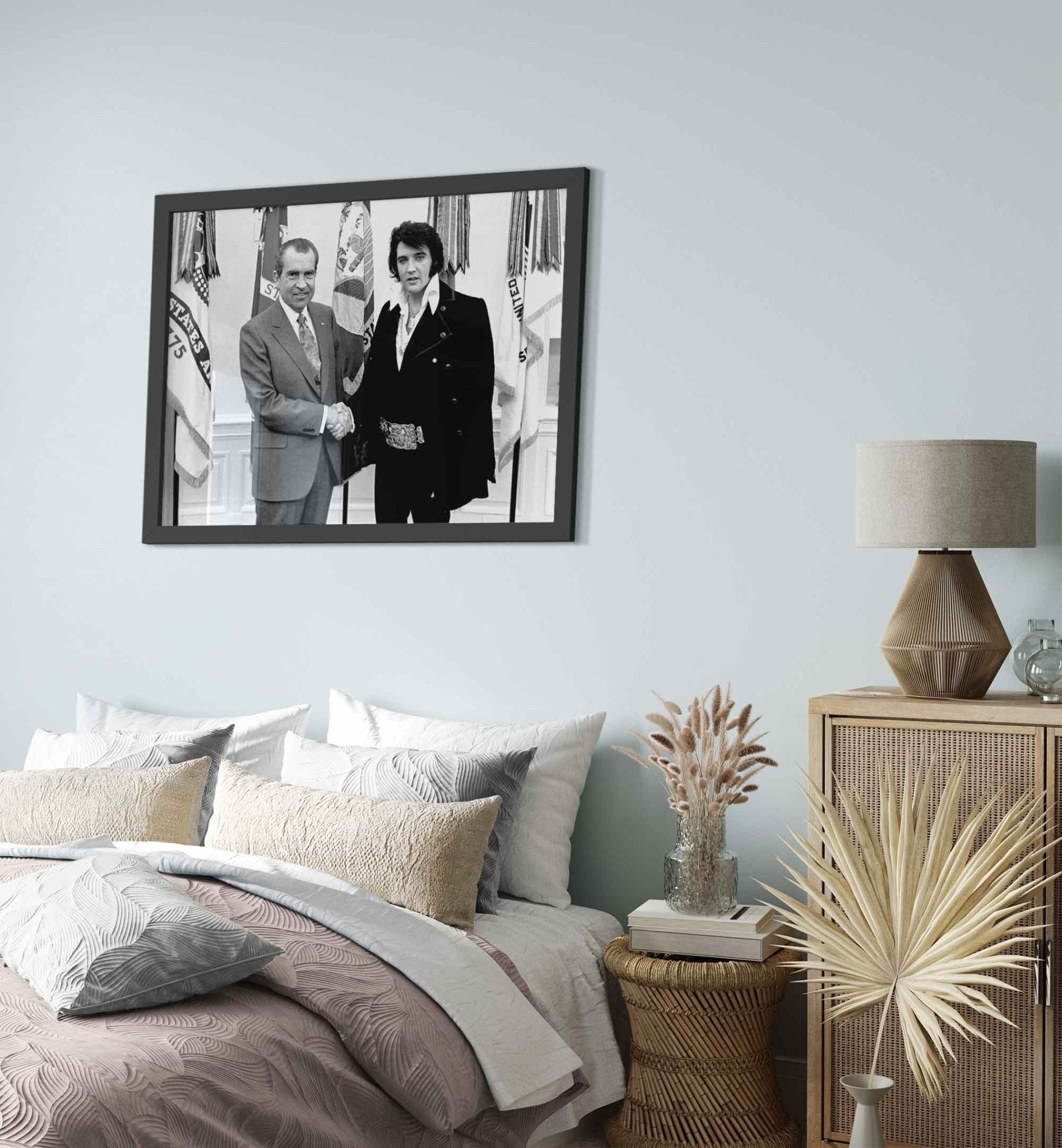 Elvis Presley Meets Nixon Framed, Vintage Photo Portrait - Elvis Presley Framed Print - WallArtPrints4U