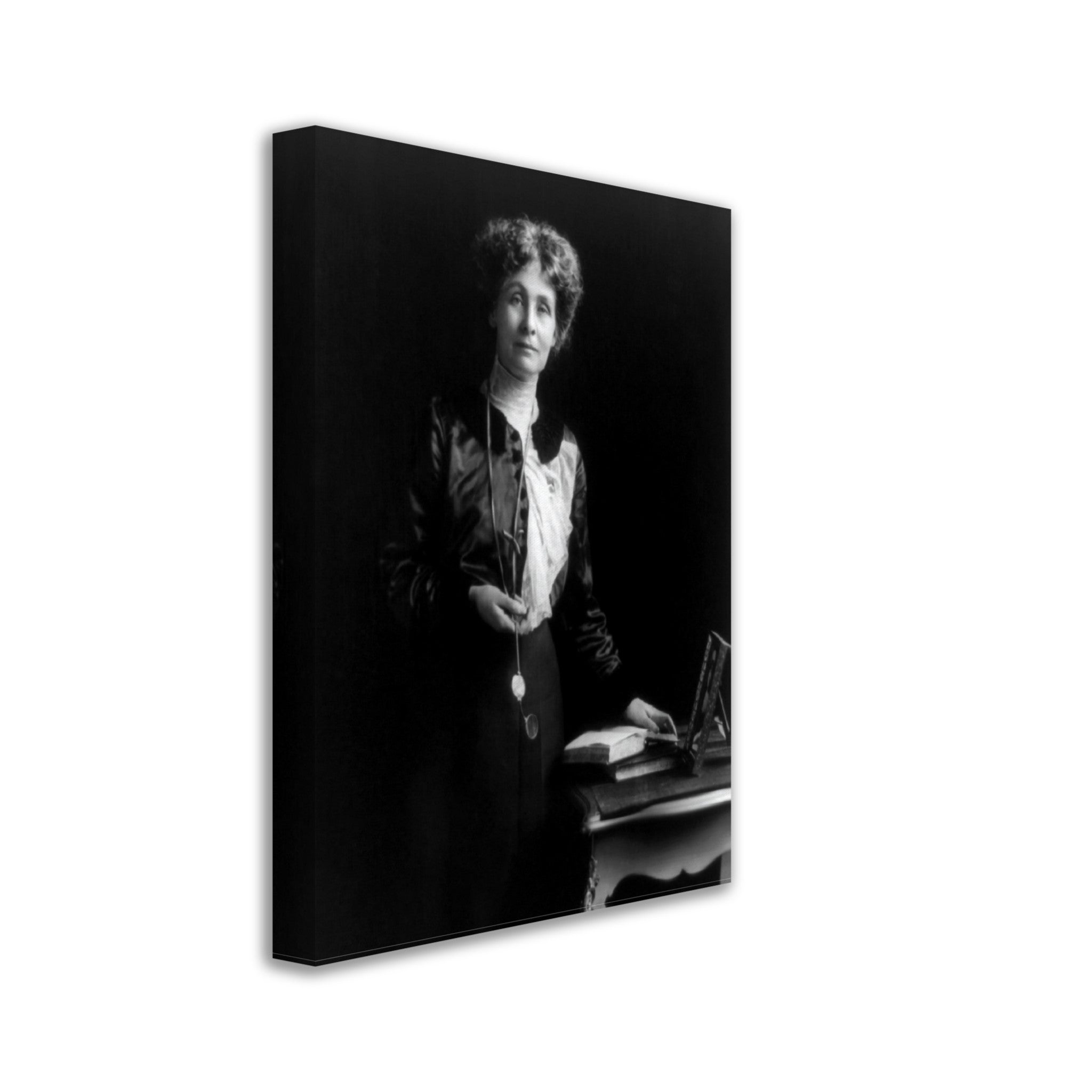 Emmeline Pankhurst Canvas, Circa 1913, Vintage Photo Portrait - Emmeline Pankhurst Canvas Print - WallArtPrints4U