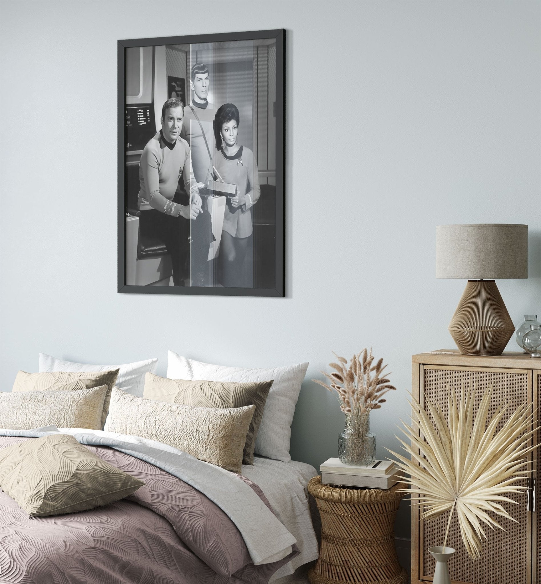 Star Trek Framed, Rare Photo Vintage Kirk, Spock, Uhura Retro Star Trek Giant Framed, Various Sizes Super Sized, Large Or Medium - WallArtPrints4U