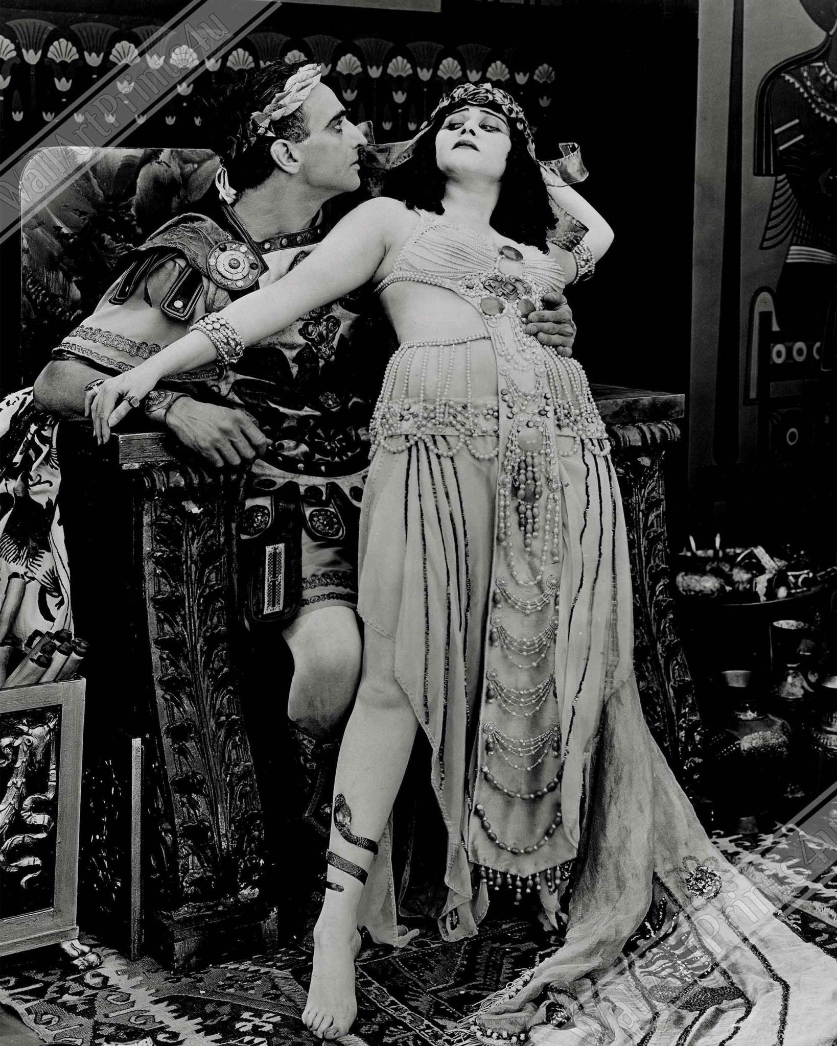 Theda Bara Cleopatra Framed, Vintage Photo From 1916 Theda Bara Cleopatra Framed Print - WallArtPrints4U