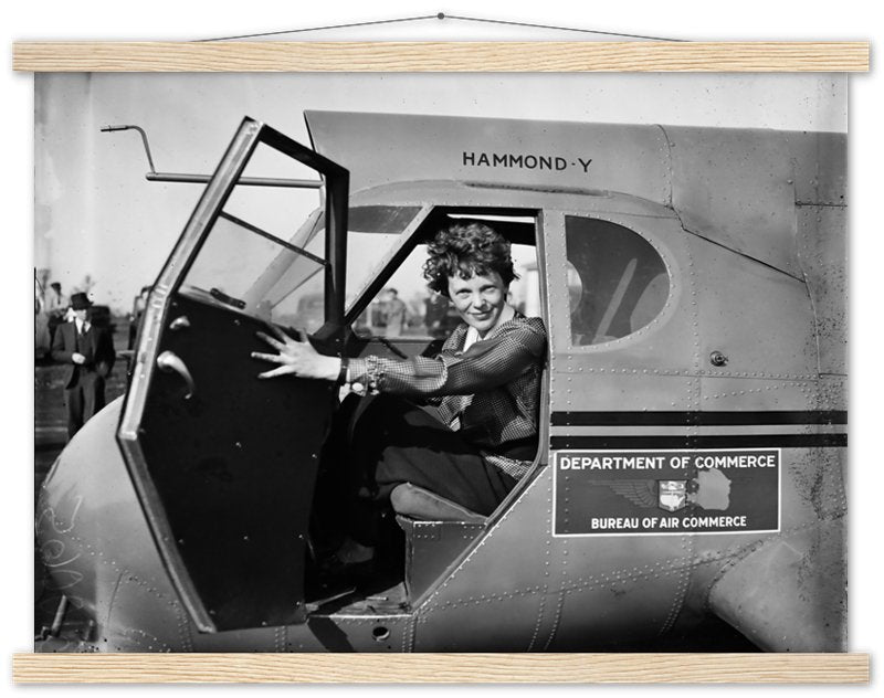 Amelia Earhart Poster, American Aviatrix Author, Vintage Photo Print - WallArtPrints4U
