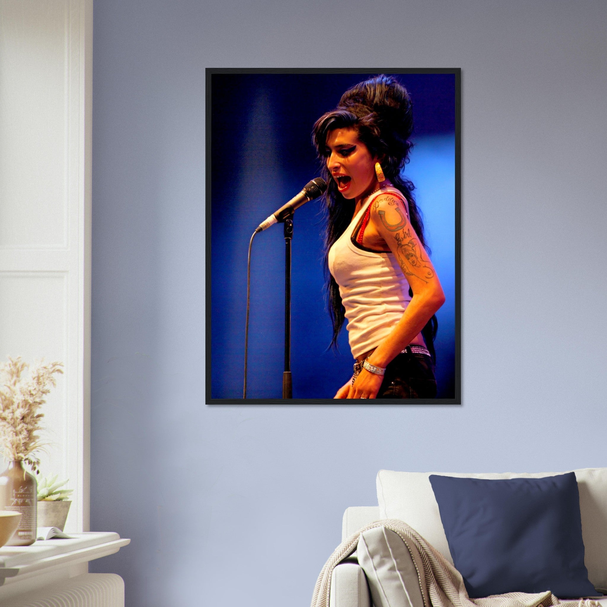 Amy Winehouse Framed, Music Festival 2007, Photo Portrait - Amy Winehouse Framed Print - WallArtPrints4U