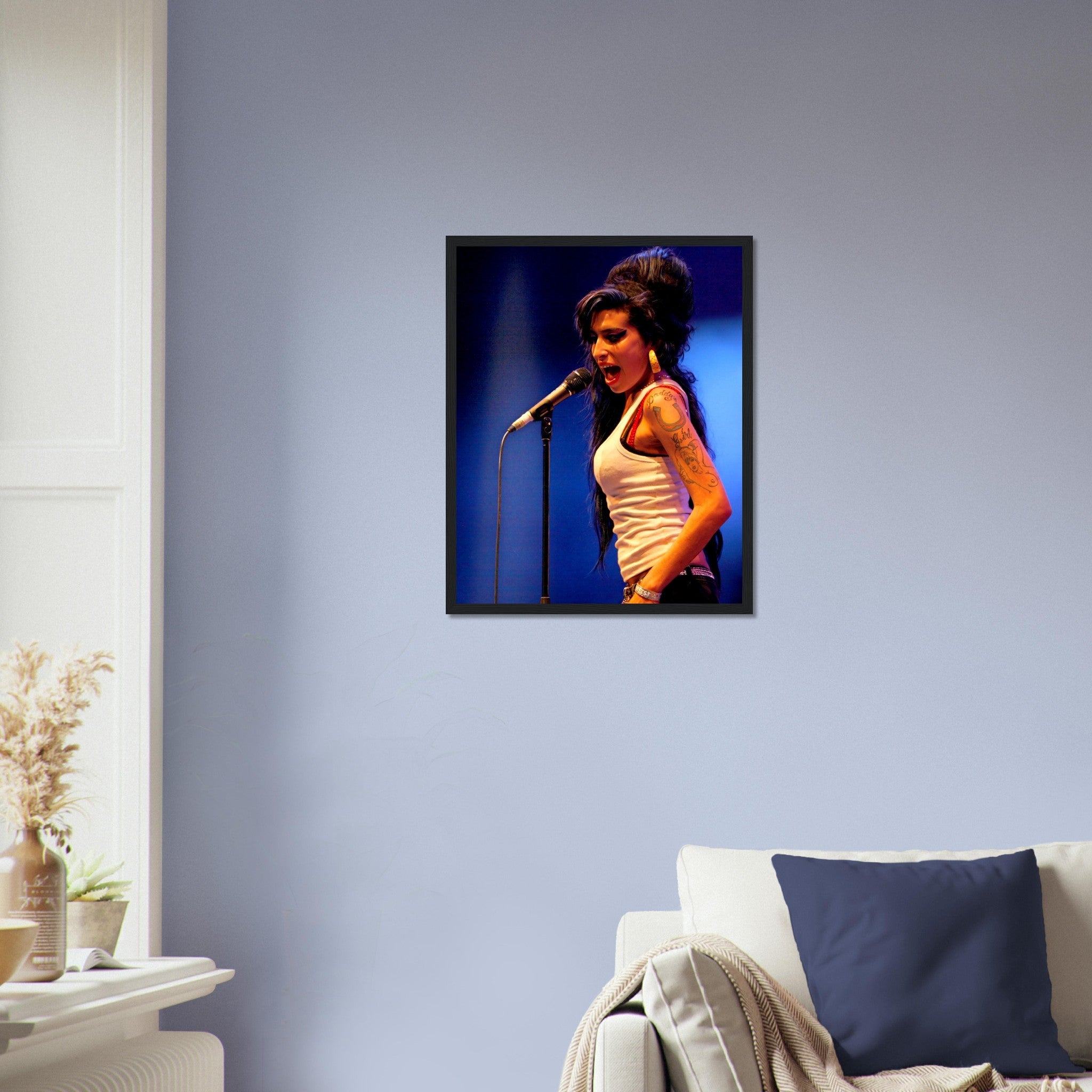 Amy Winehouse Framed, Music Festival 2007, Photo Portrait - Amy Winehouse Framed Print - WallArtPrints4U