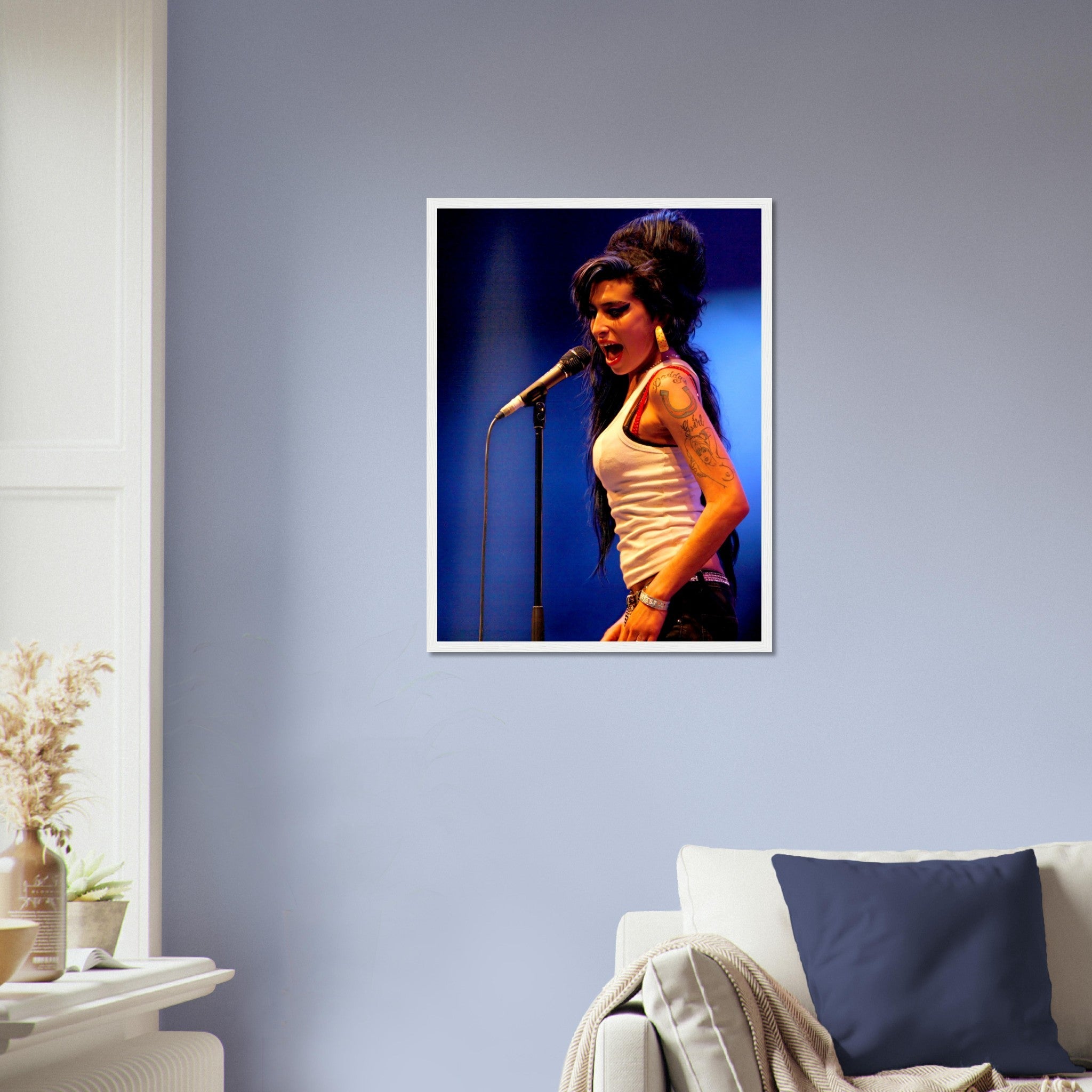 Amy Winehouse Framed, Music Festival 2007, Photo Portrait - Amy Winehouse Framed Print - WallArtPrints4U