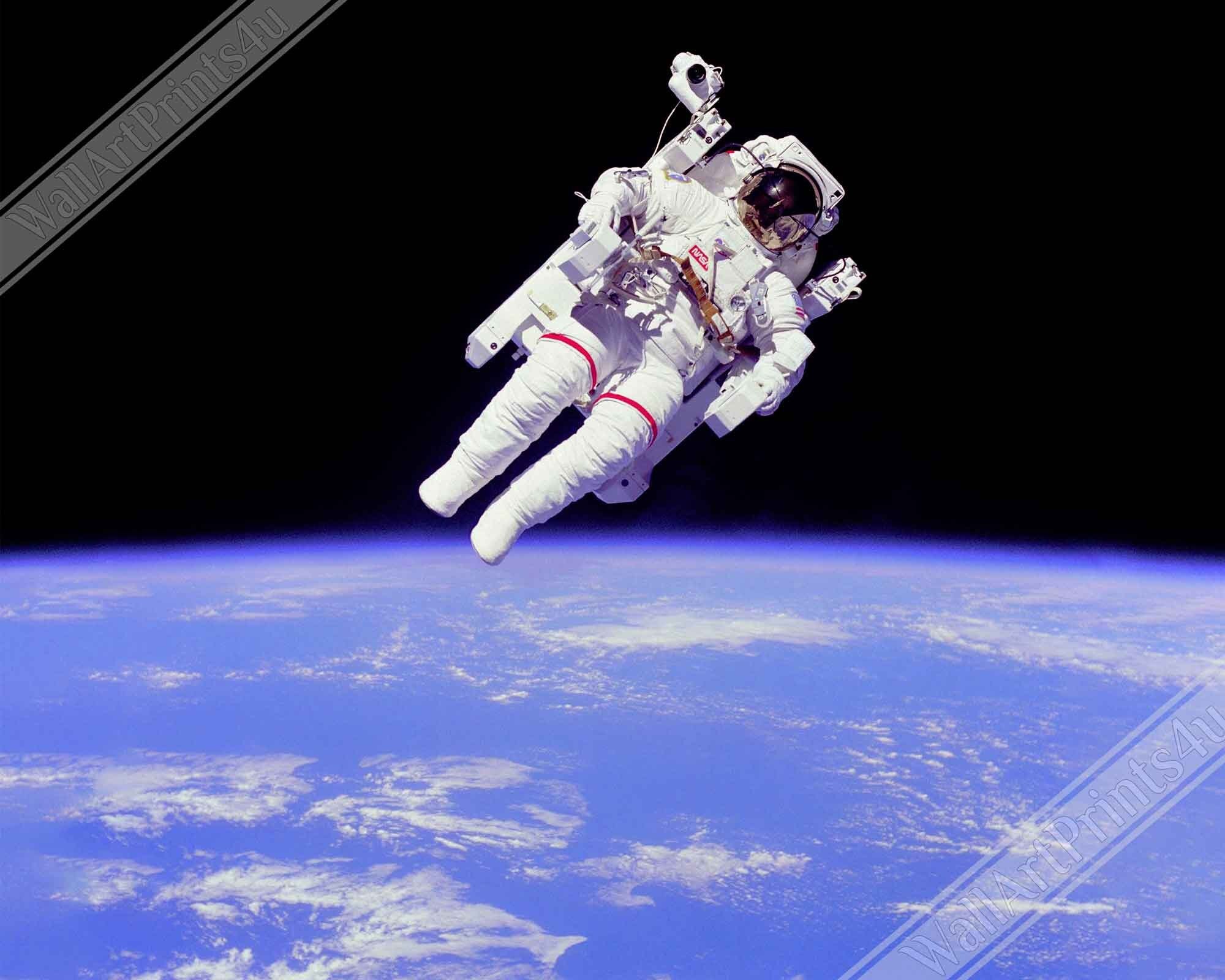 Astronaut Framed - Vintage Astronaut "Free Flying" Away From Ship Using Mmu - WallArtPrints4U