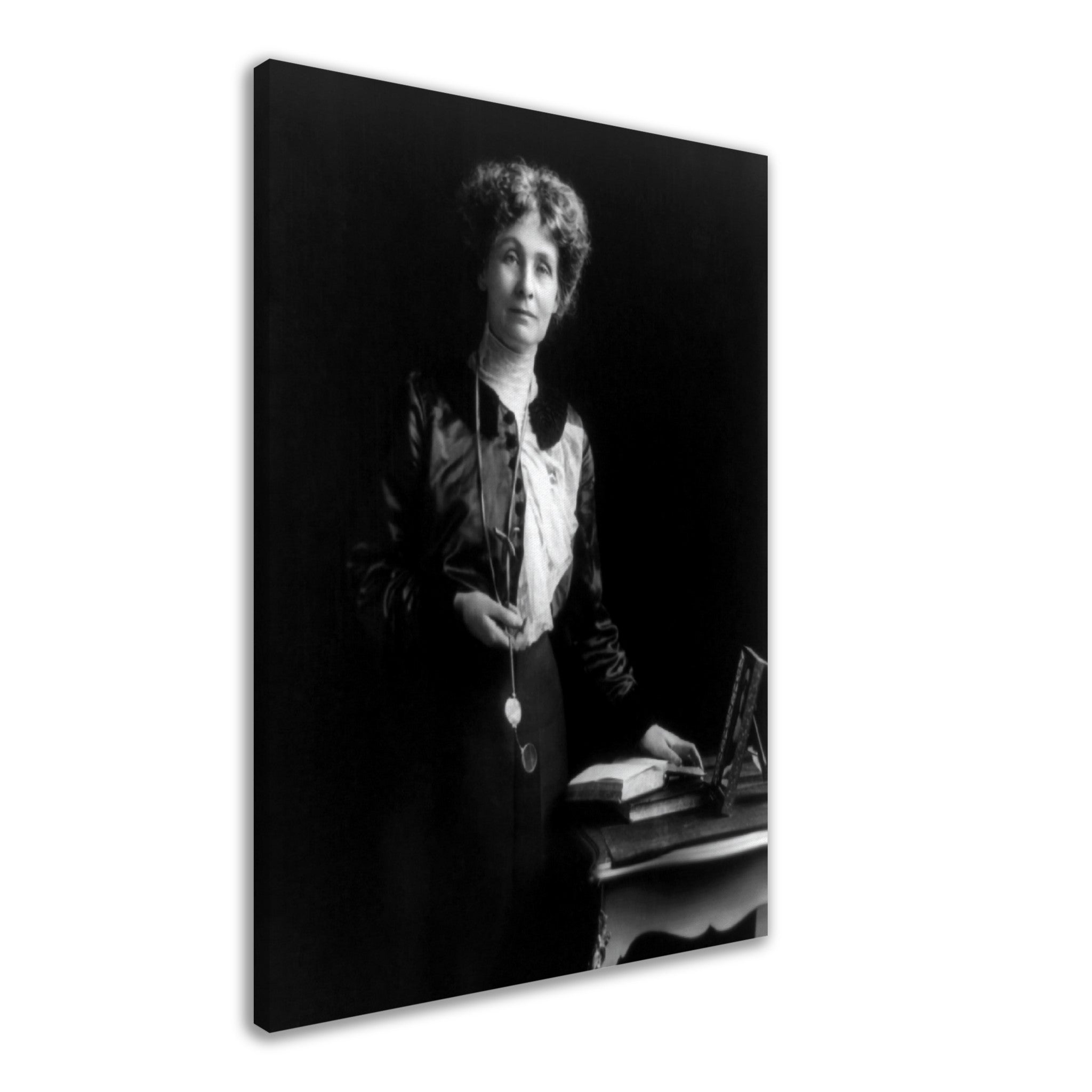 Emmeline Pankhurst Canvas, Circa 1913, Vintage Photo Portrait - Emmeline Pankhurst Canvas Print - WallArtPrints4U
