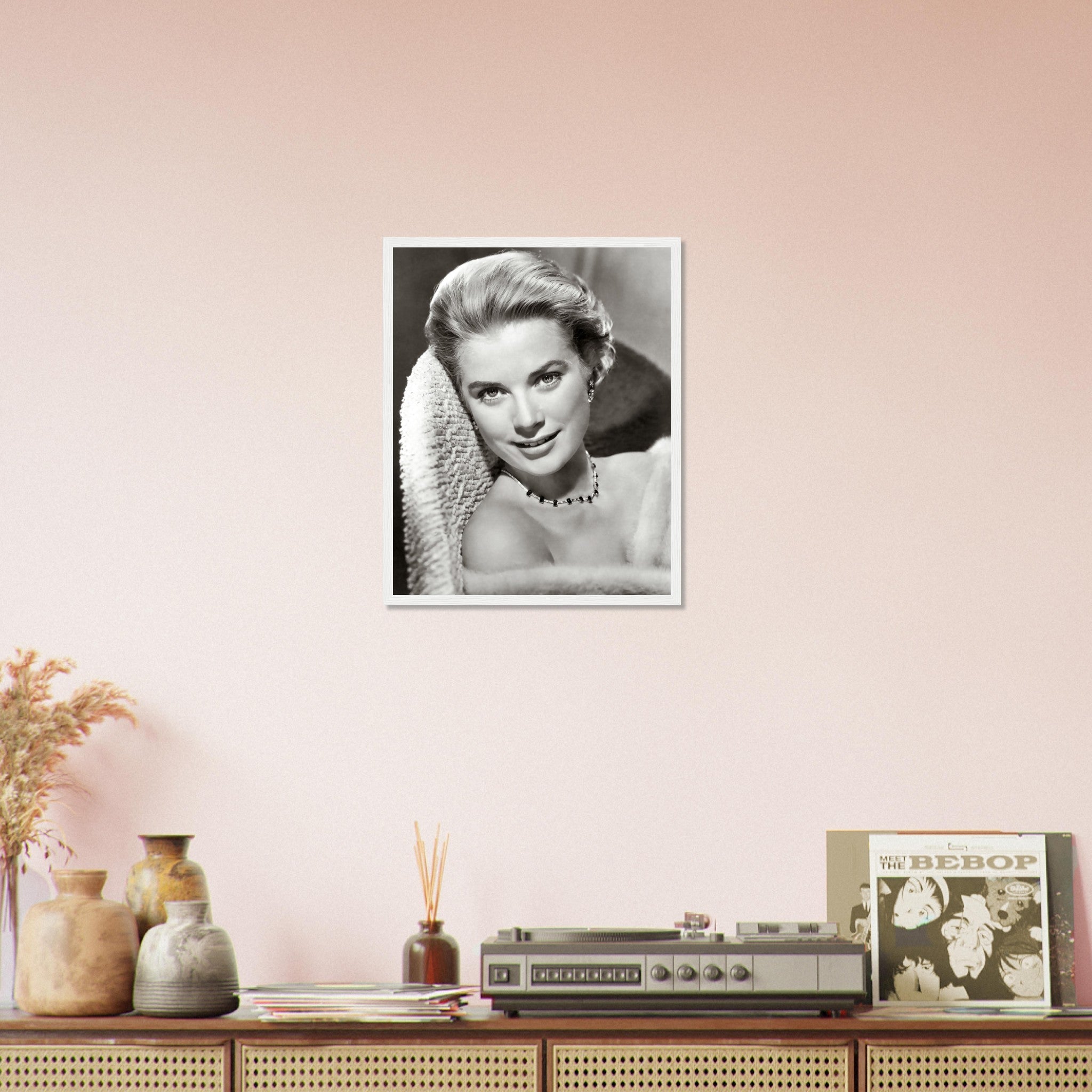 Grace Kelly Framed, Fashion Icon, Rare Photo - Iconic Grace Kelly Framed Print - Hollywood Silver Screen Star - WallArtPrints4U