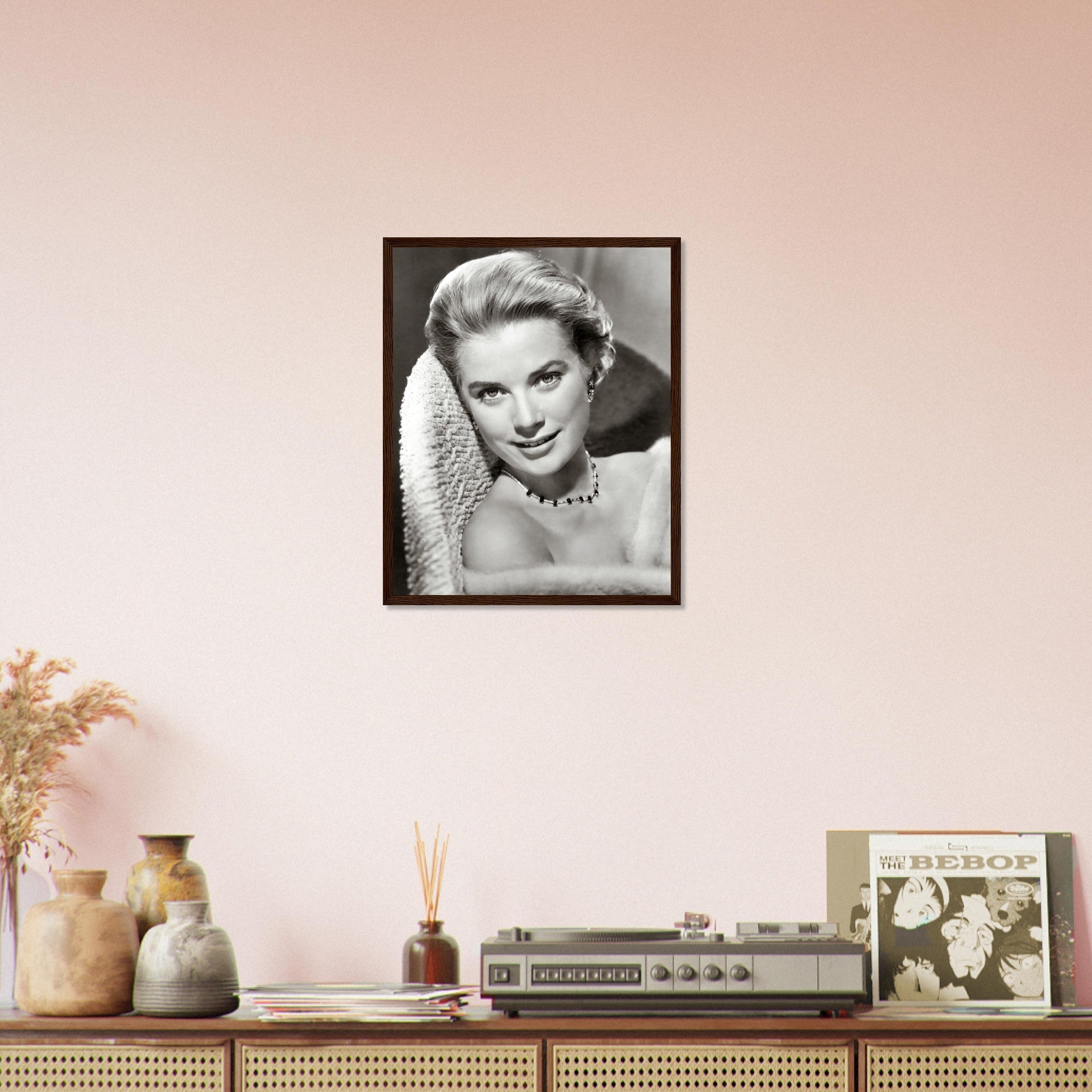 Grace Kelly Framed, Fashion Icon, Rare Photo - Iconic Grace Kelly Framed Print - Hollywood Silver Screen Star - WallArtPrints4U