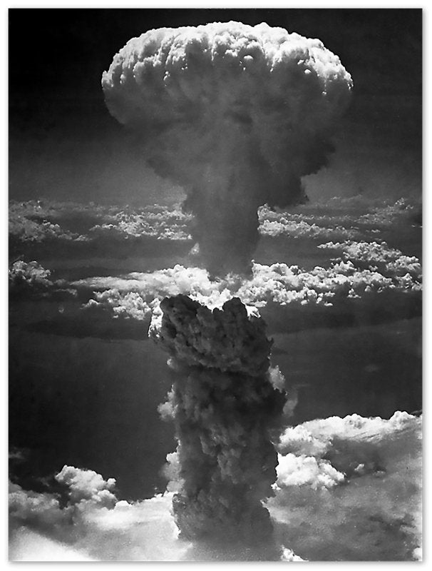 Hiroshima Poster, Hiroshima Nagasaki Mushroom Cloud, Vintage Photo From 1945 Lieutenanat Charles Levy - WallArtPrints4U