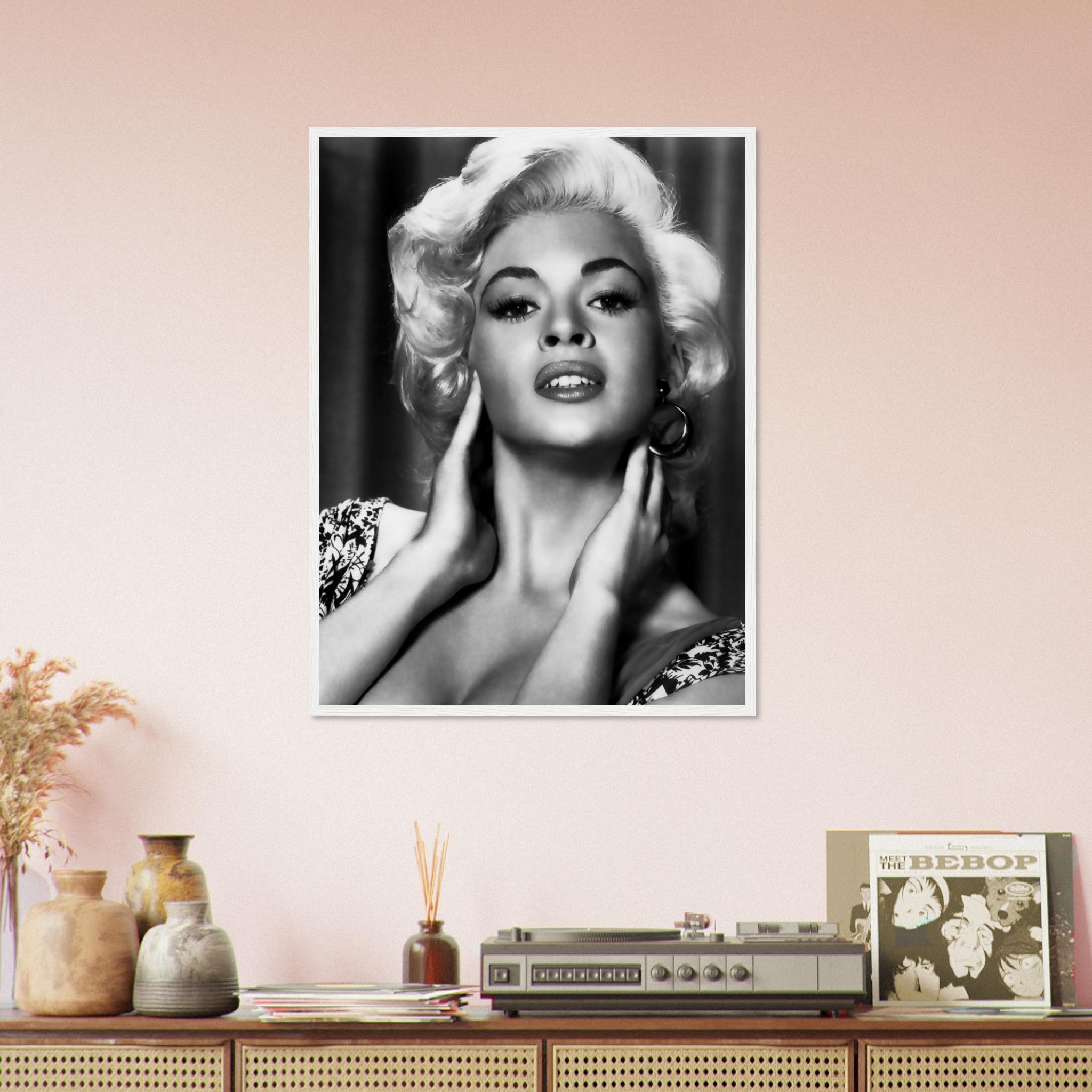 Jayne Mansfield Framed, Sex Symbol, Rare Photo - Iconic Jayne Mansfield Framed Print - Hollywood Silver Screen Star - WallArtPrints4U