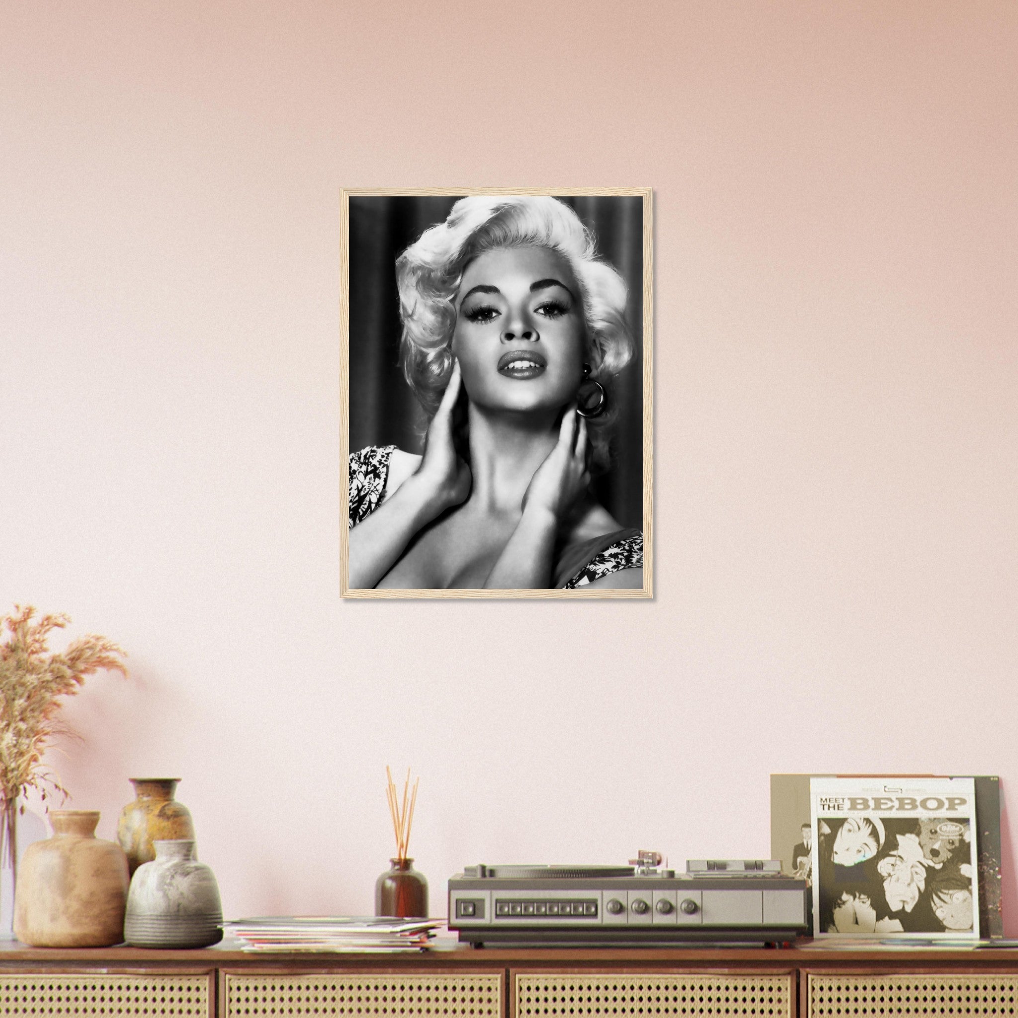 Jayne Mansfield Framed, Sex Symbol, Rare Photo - Iconic Jayne Mansfield Framed Print - Hollywood Silver Screen Star - WallArtPrints4U