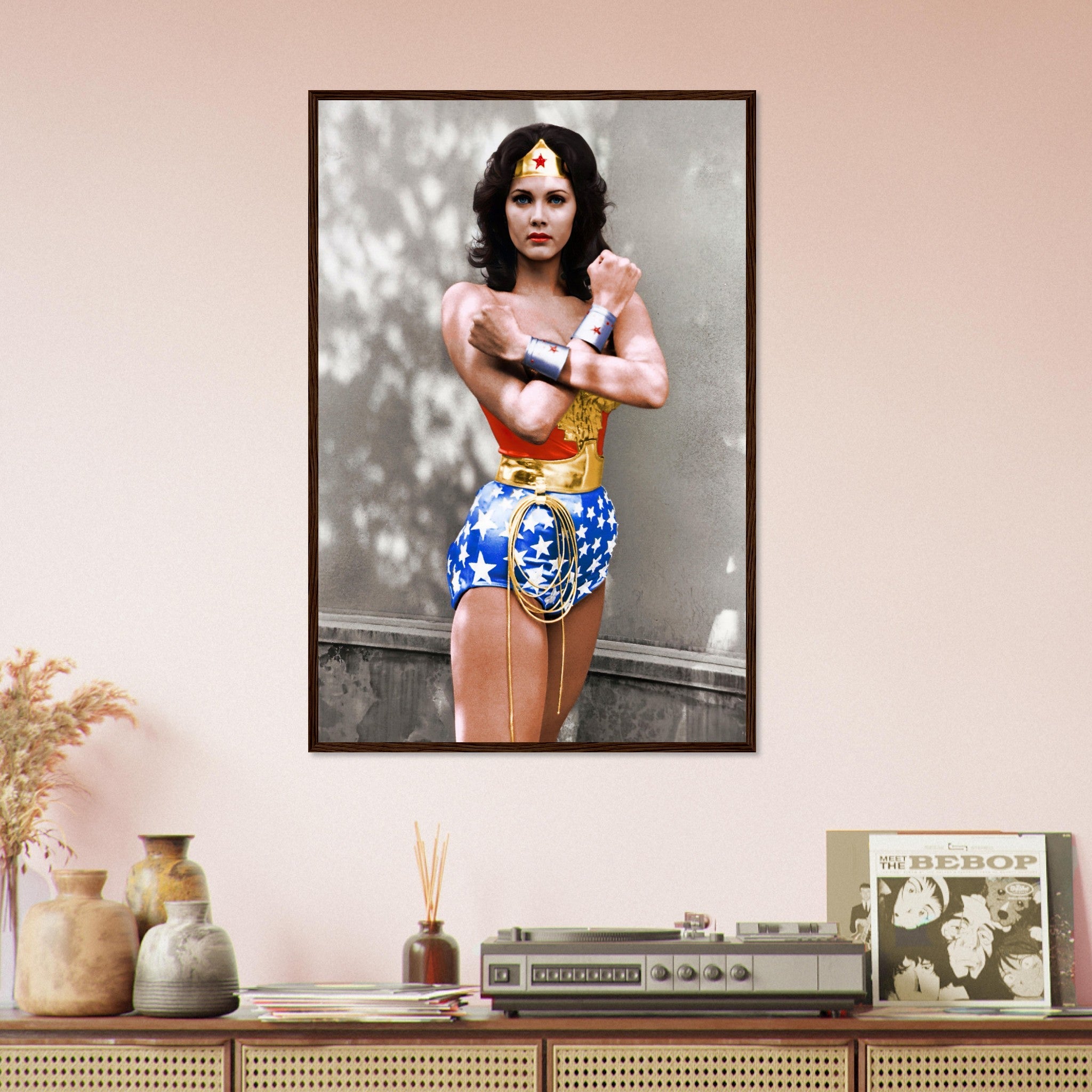 Lynda Carter Wonder Woman Framed, Vintage Wonder Woman Photo From 1976 Lynda Carter Wonder Woman Framed Print - WallArtPrints4U