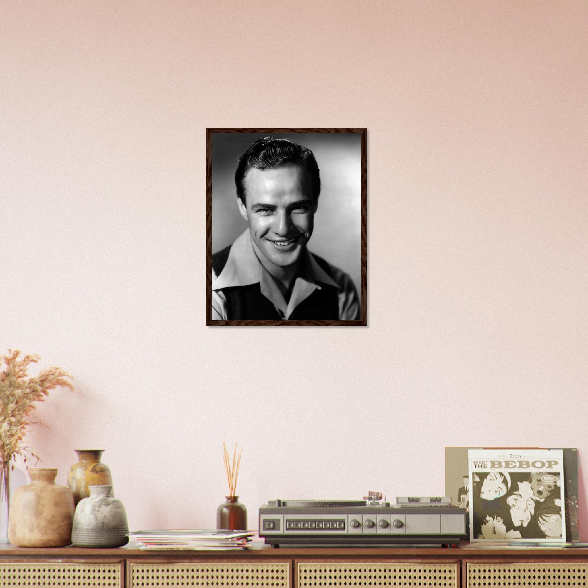 Marlon Brando Framed, Mr Mumbles, Vintage Photo - Iconic Marlon Brando Framed Print - Hollywood Silver Screen Star UK, EU USA Domestic Shipping - WallArtPrints4U