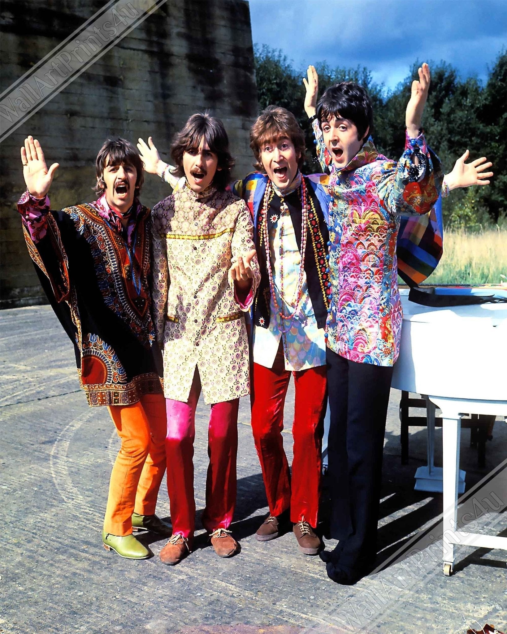 The Beatles Framed, Magical Mystery Tour, Vintage Photo Portrait - The Beatles Art Framed Print - WallArtPrints4U