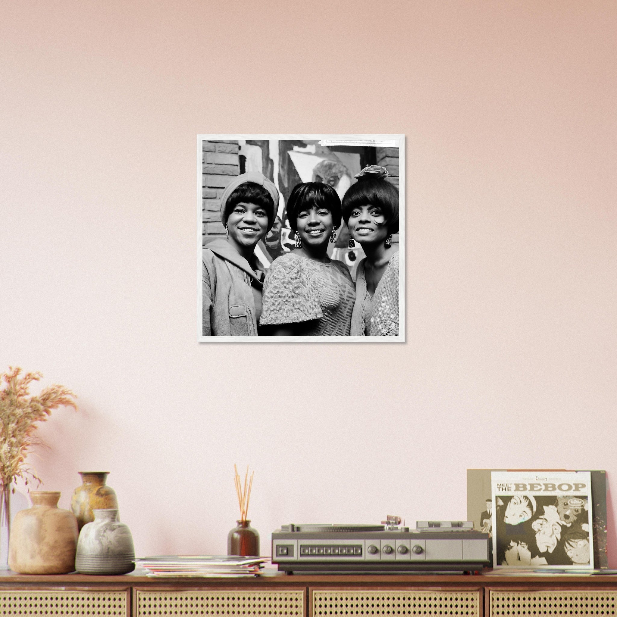 The Supremes Framed, Amsterdam Hilton 1965, Vintage Photo Portrait - The Supremes Framed Print - WallArtPrints4U