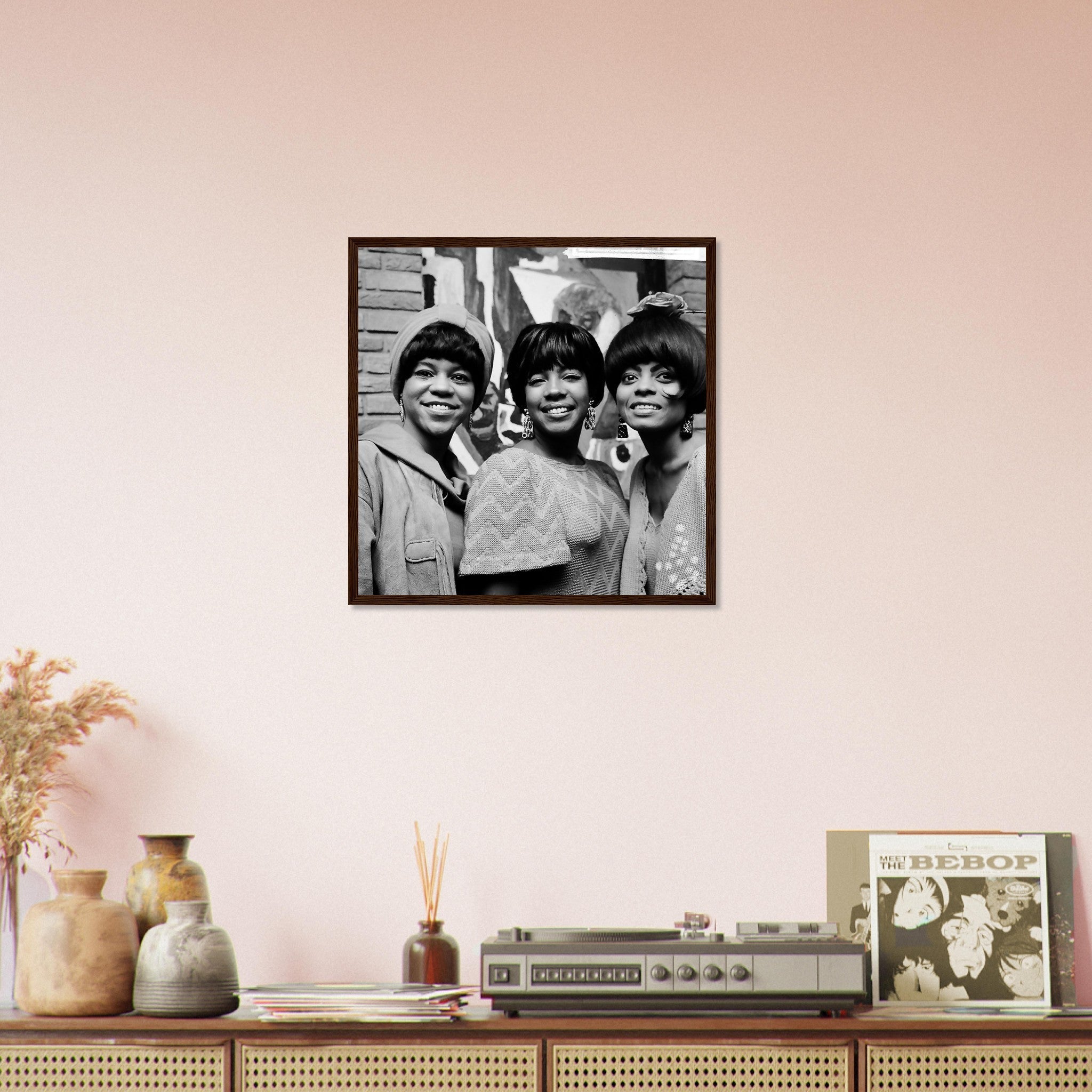 The Supremes Framed, Amsterdam Hilton 1965, Vintage Photo Portrait - The Supremes Framed Print - WallArtPrints4U