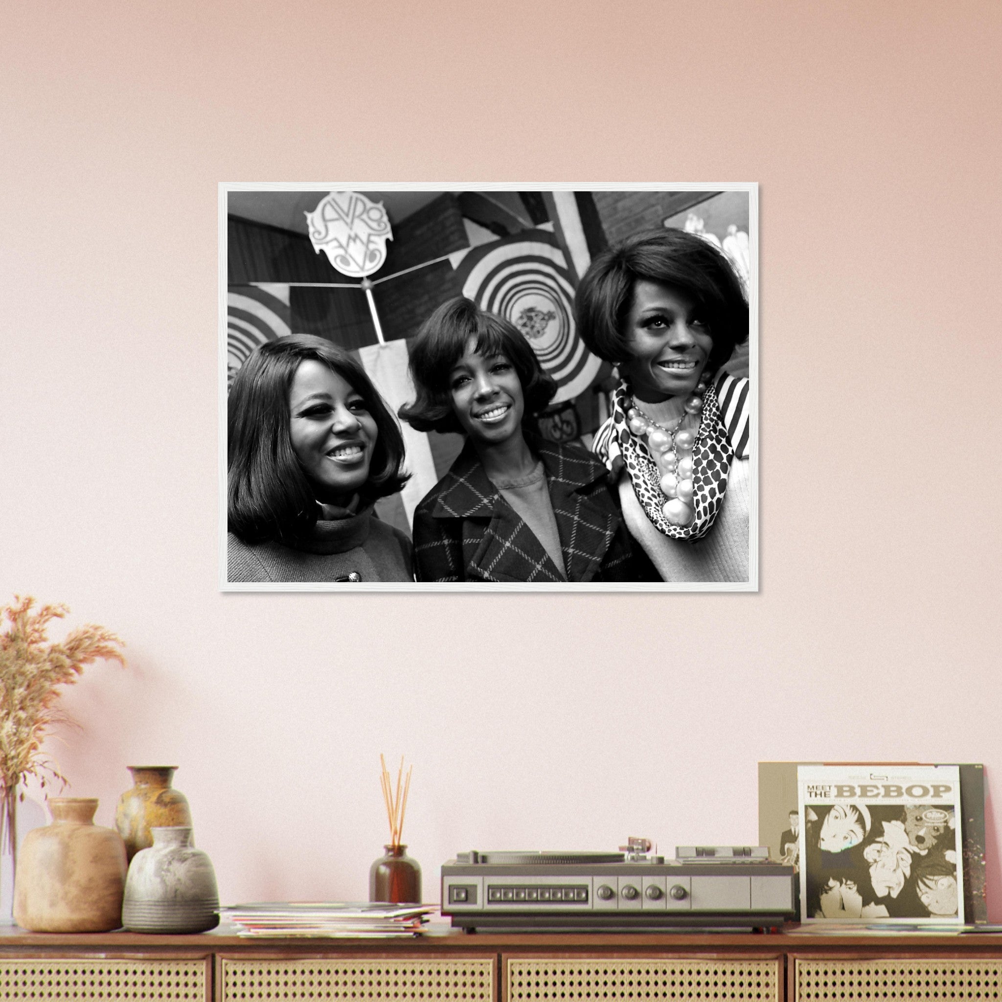 The Supremes Framed, Amsterdam Hilton 1968, Vintage Photo Portrait - The Supremes Framed Print - WallArtPrints4U