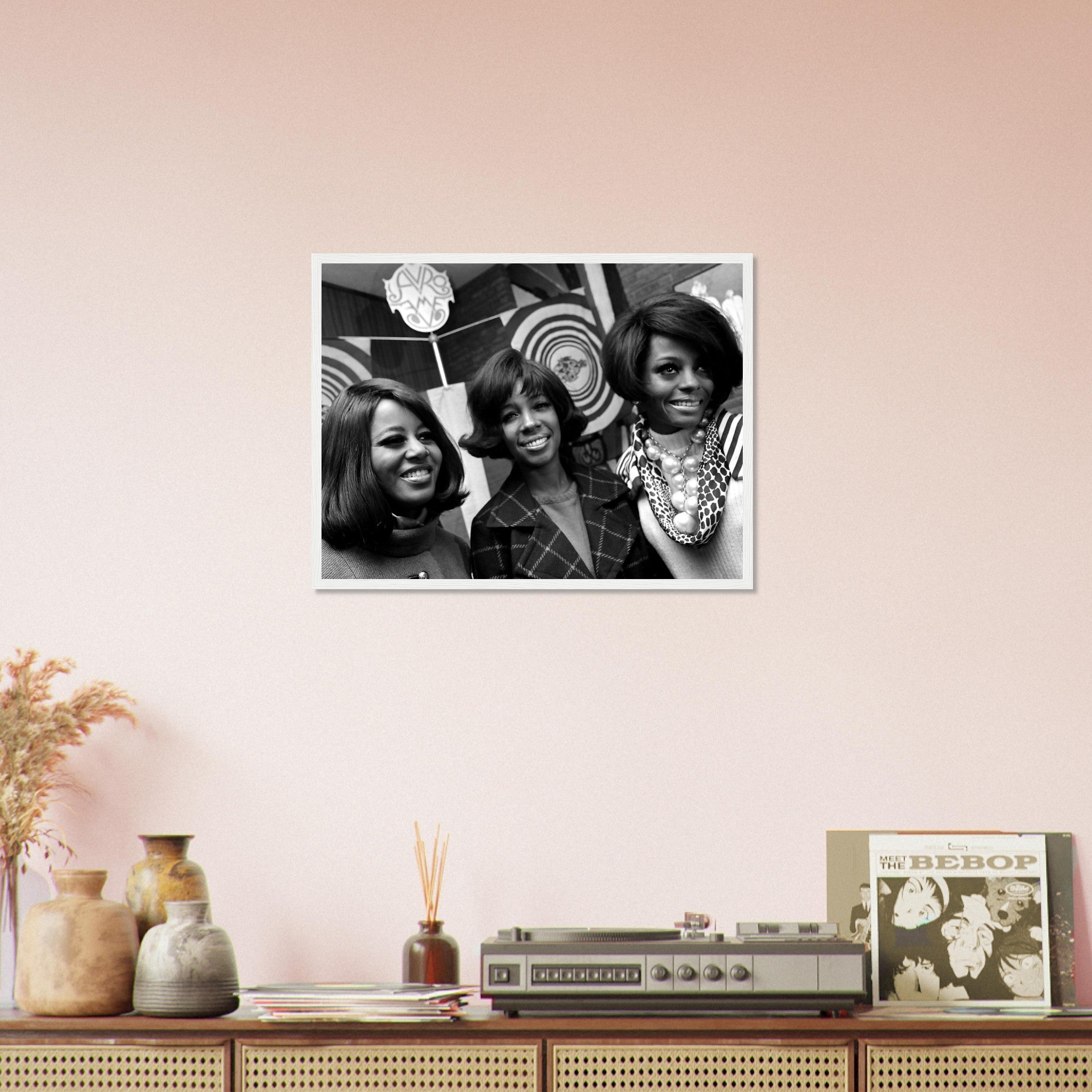 The Supremes Framed, Amsterdam Hilton 1968, Vintage Photo Portrait - The Supremes Framed Print - WallArtPrints4U